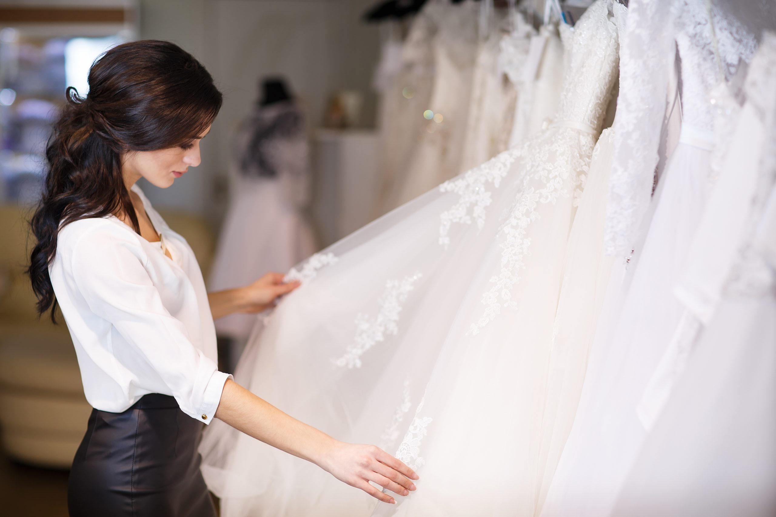 What to Wear Wedding Dress Shopping